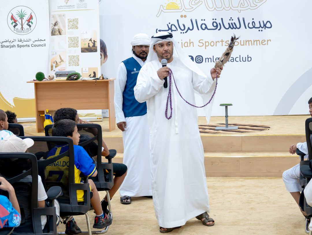 An introductory workshop on falconry for summer activity participants