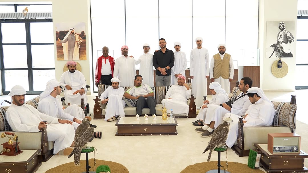 Sharjah Falconers Club Welcomes Students from Sharjah City for Humanitarian Services — Al Dhaid Branch