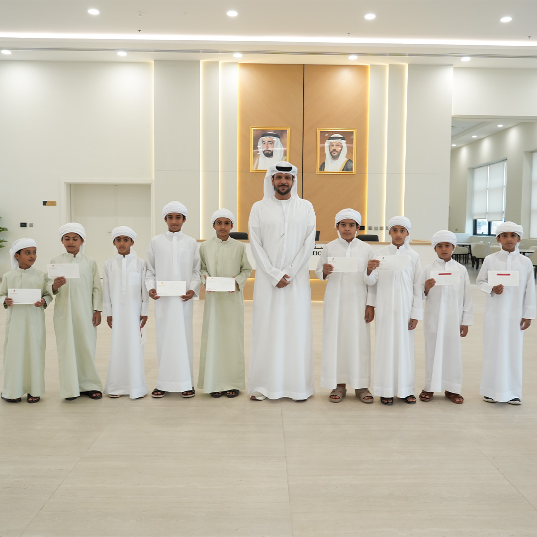 Chairman of Sharjah Falconers Club Honors Junior Falconers at Hissn Feli Opening